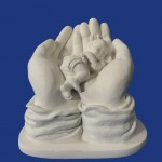 Mão de Deus com Criança 18x14cm